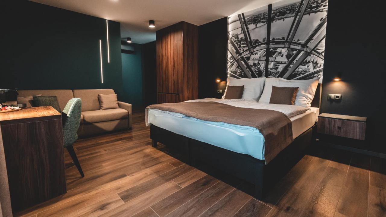 Mediterraneo Luxury Room Strigoniu Exterior foto