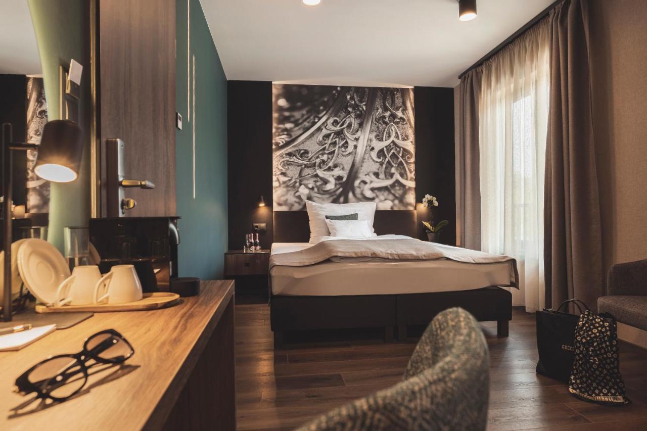 Mediterraneo Luxury Room Strigoniu Exterior foto