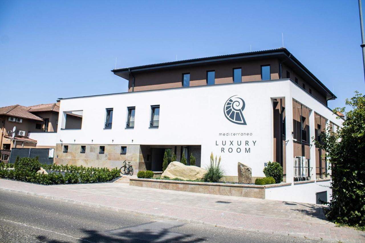 Mediterraneo Luxury Room Strigoniu Exterior foto